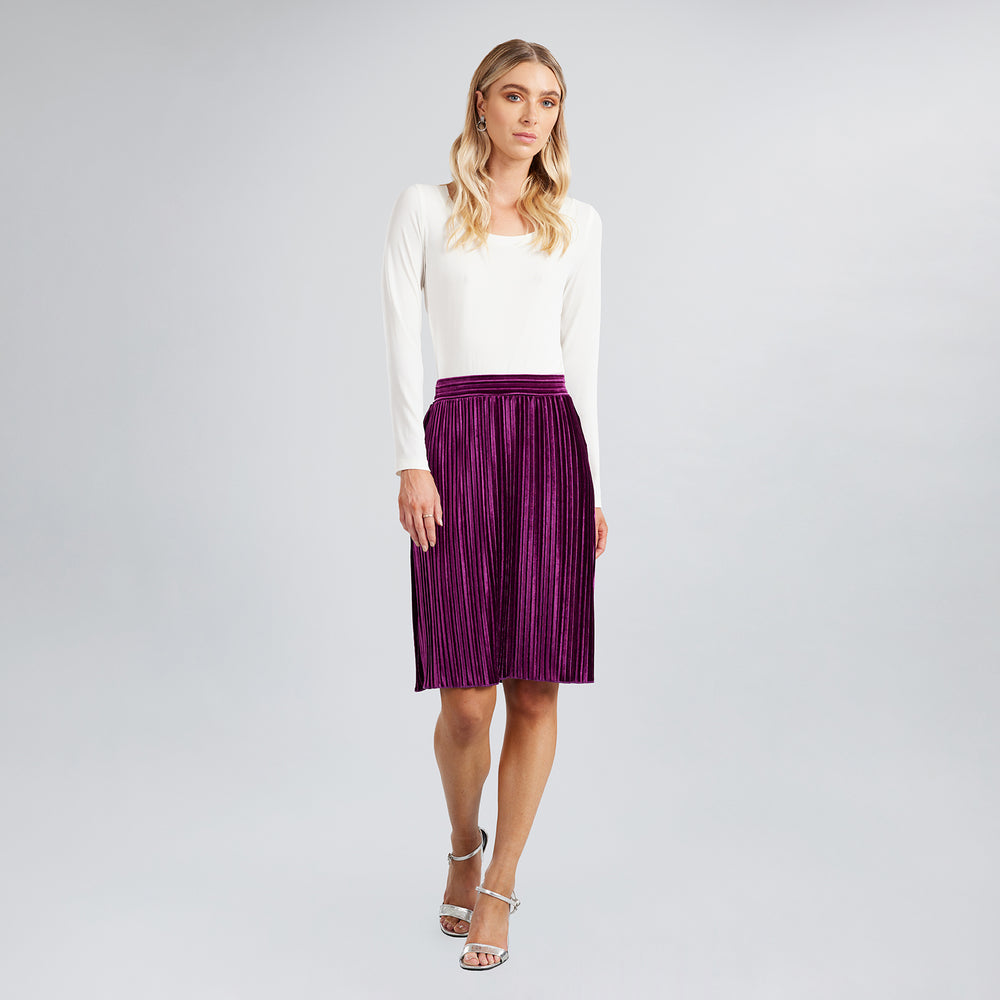 
                      
                        Falda Midi Velvet
                      
                    