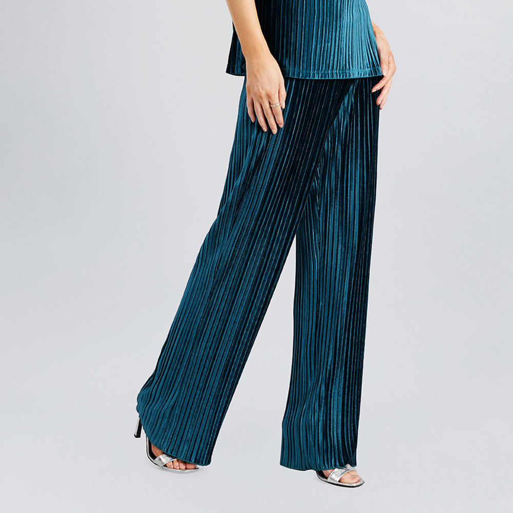 
                      
                        Pantalón Pleated Velvet
                      
                    