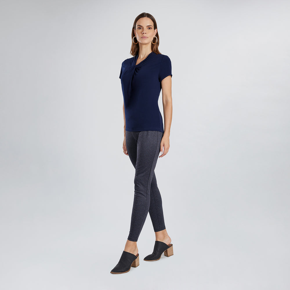 
                      
                        Pantalón Skinny Soft
                      
                    