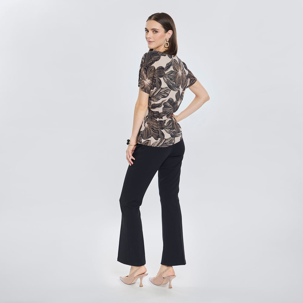 
                      
                        Blusa Estampado Floral Cuello Redondo
                      
                    