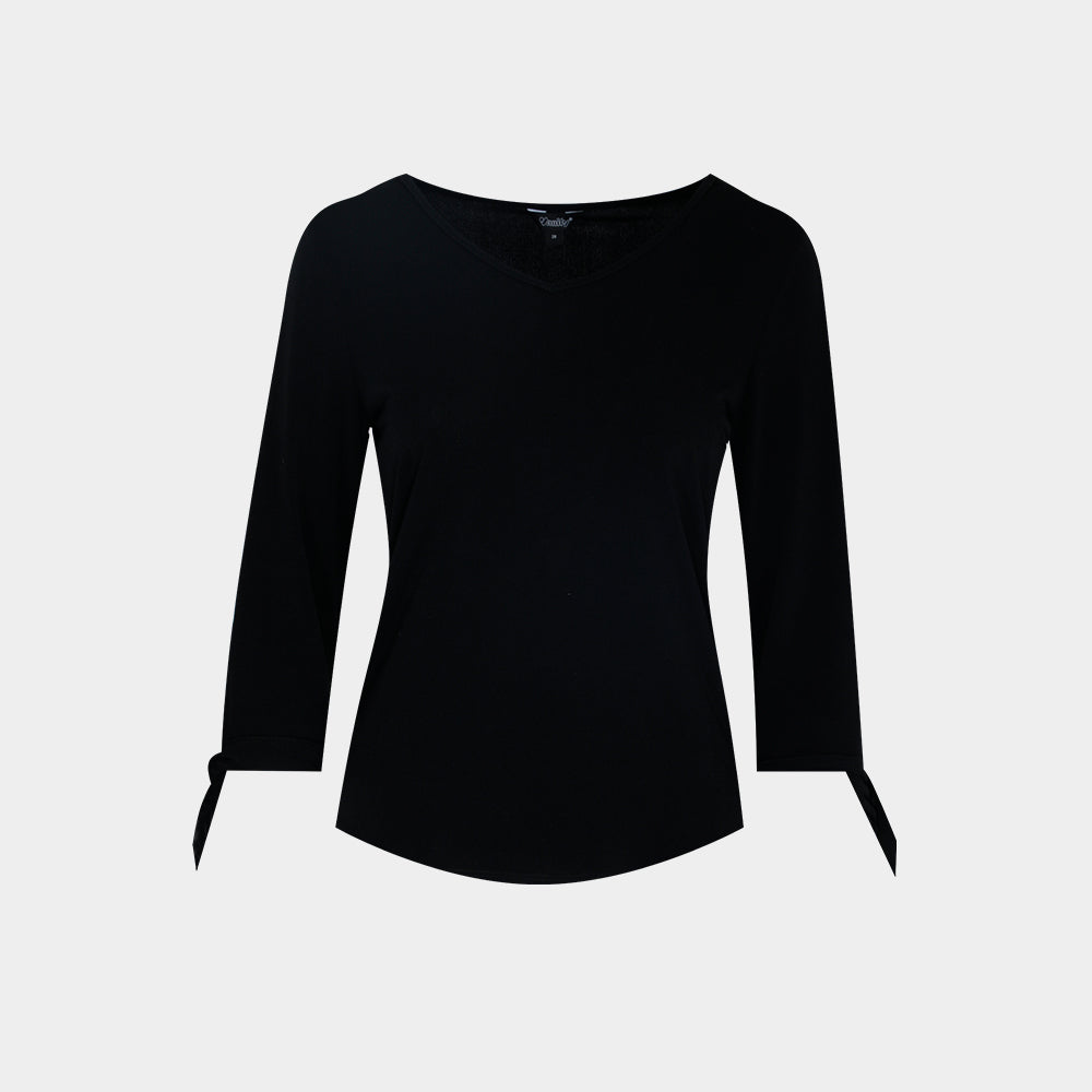 
                      
                        Blusa Long Knot
                      
                    